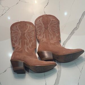 Idyllwind Tan Leather Cowboy Boots